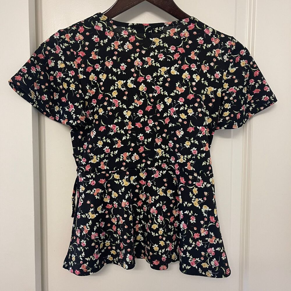 Vibe Sportswear Floral Wrap Blouse XS Black Pink Ditsy Flower Peplum Top V-Neck - Picture 3 of 8